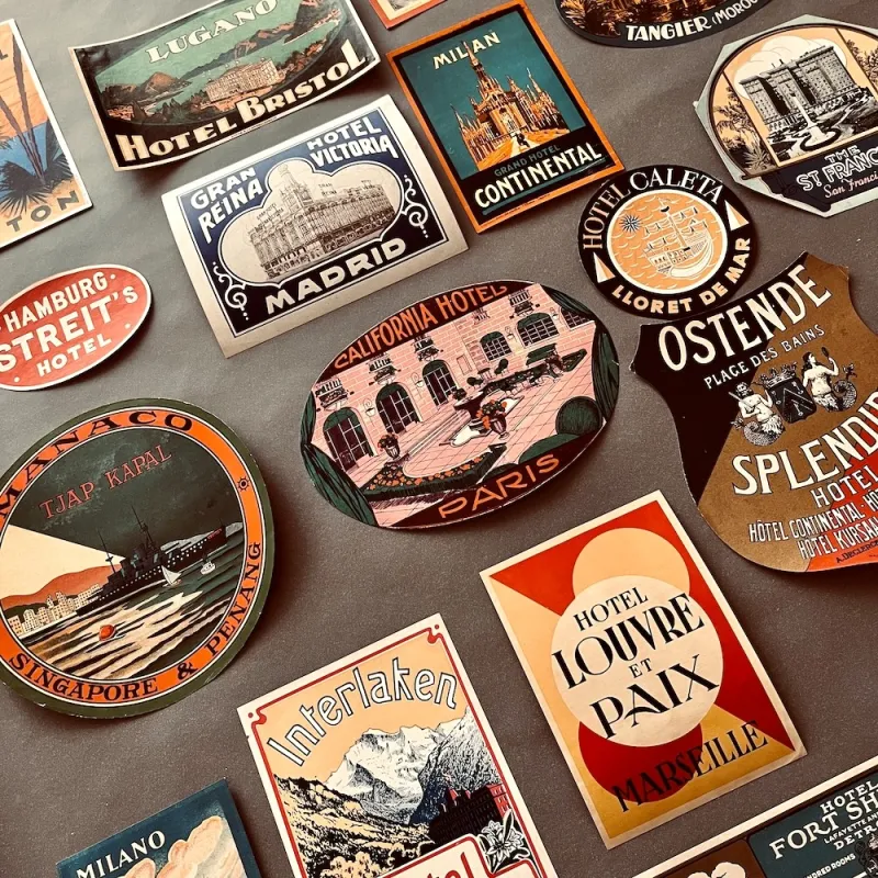 1900年代前半のヴィンテージのラゲージラベル。復刻のシールにはない当時の印刷の質感がたまりません。