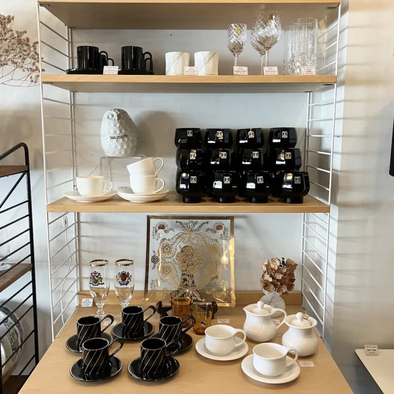 1970年～80年代のモダンモノトーンテーブルウェアいろいろ