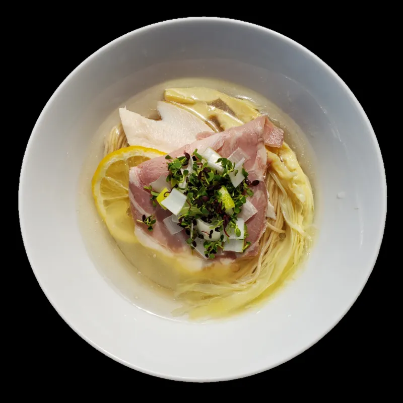 千葉県産の無添加煮干しをふんだんに使った淡麗らーめん