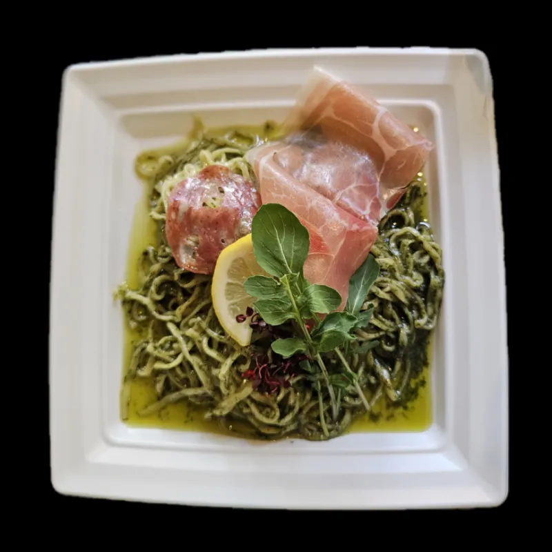 大葉100%で作るパスタ風の和えそばです。