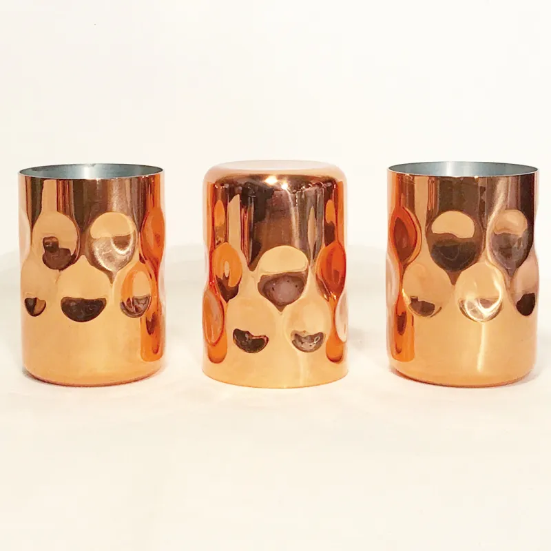 荒き槌目の銅カップ。その指がかりの良さはまさに機能美。