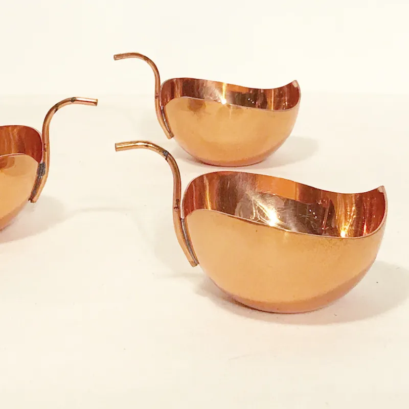 アップル形の銅の器。手のひらサイズの可愛い子です。