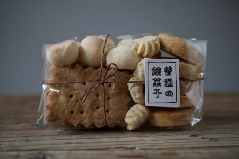 「普通の焼菓子（大）」定番の焼菓子4種の大容量版。贈り物にどうぞ。