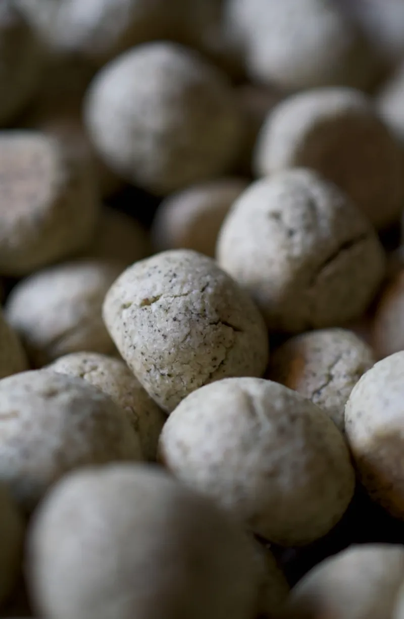 「米粉ボウル」米粉で作るボウルシリーズです。ほろほろと口の中でほどける焼菓子。