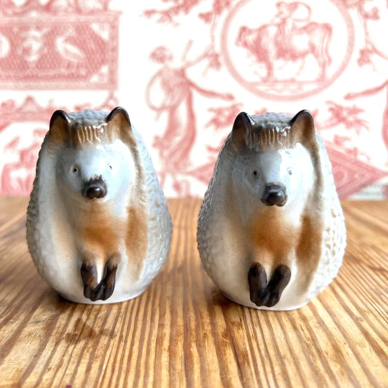 「Lomonosov」のハリネズミたち。通称アボカドちゃん！　こちらの2匹はソ連時代に作られたものです。