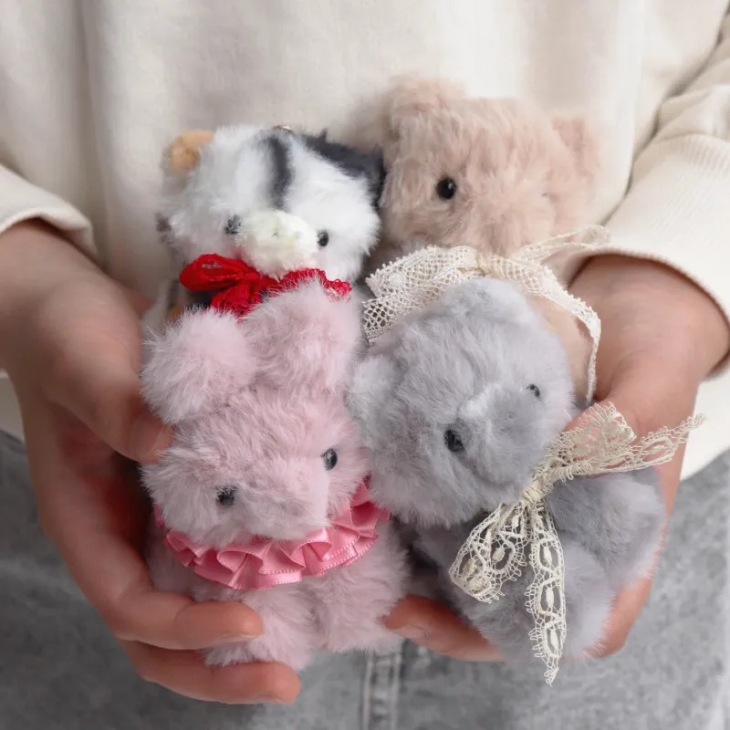 「ぬいぐるみ」色やリボンが一つ一つ違う動物たちです。キーホルダーとしてバックなどにつけて、一緒にお出かけしてね！