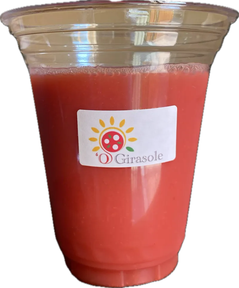 シチリア産ブラッドオレンジジュース。濃縮でない、100%ストレート果汁をお楽しみください。