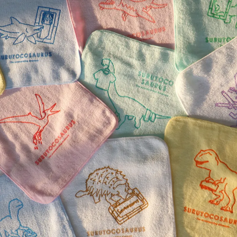 ネコブローチの完成品も販売いたします。限定商品もございます。