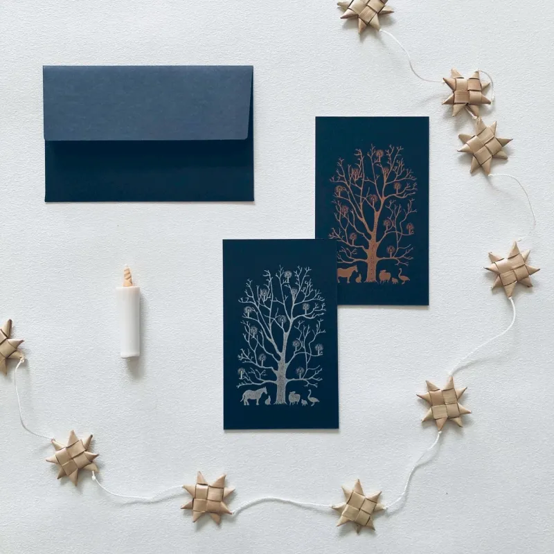 「A5クリアファイル」持ち運びに便利なサイズで、旅行とコーヒーを融合させたデザインです。