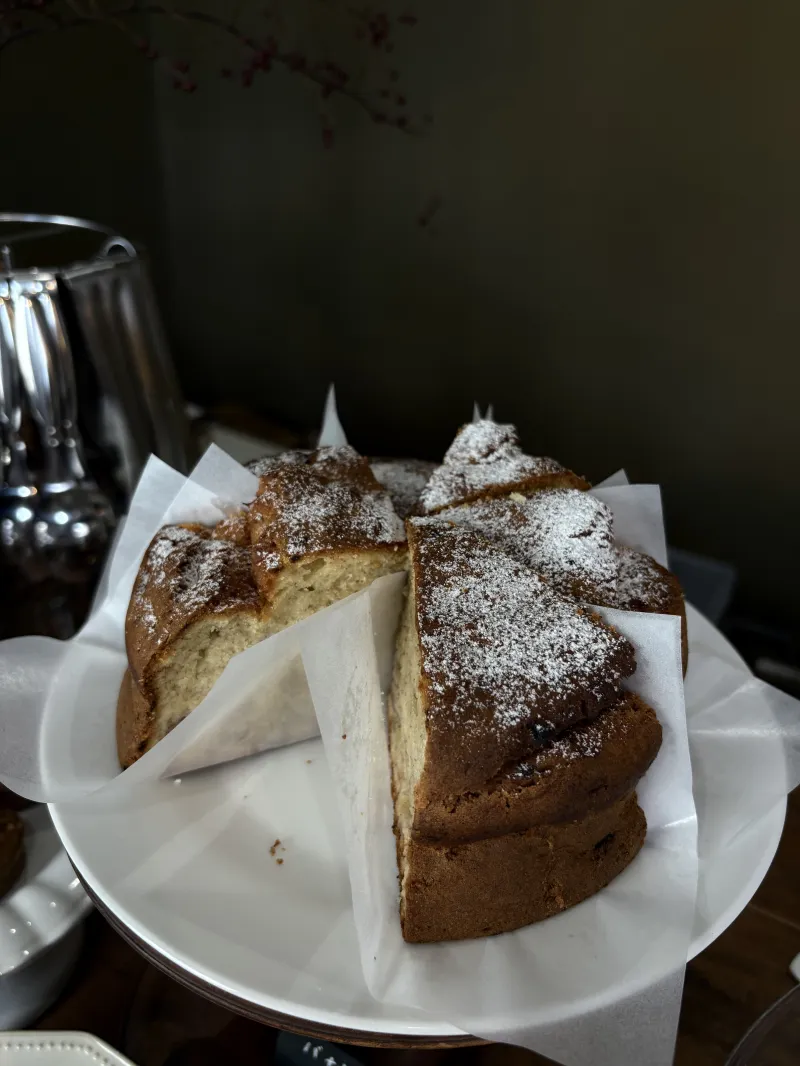 バナナをたっぷり使ったバナナケーキ