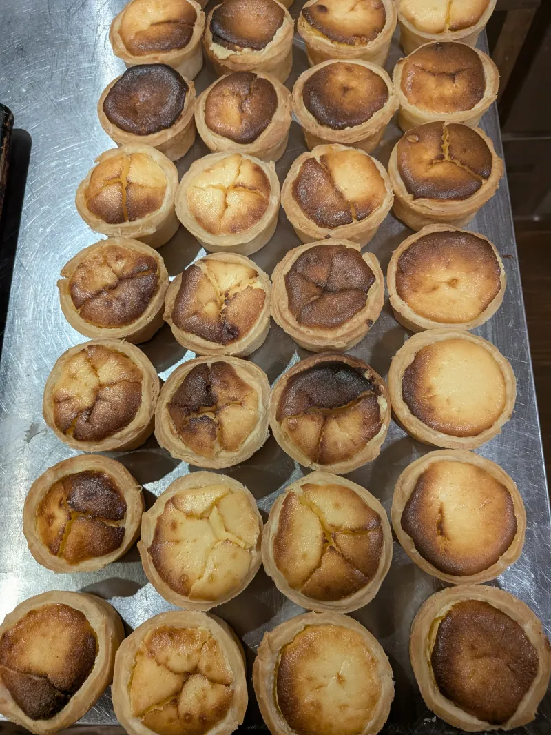 濃厚なチーズタルトです。