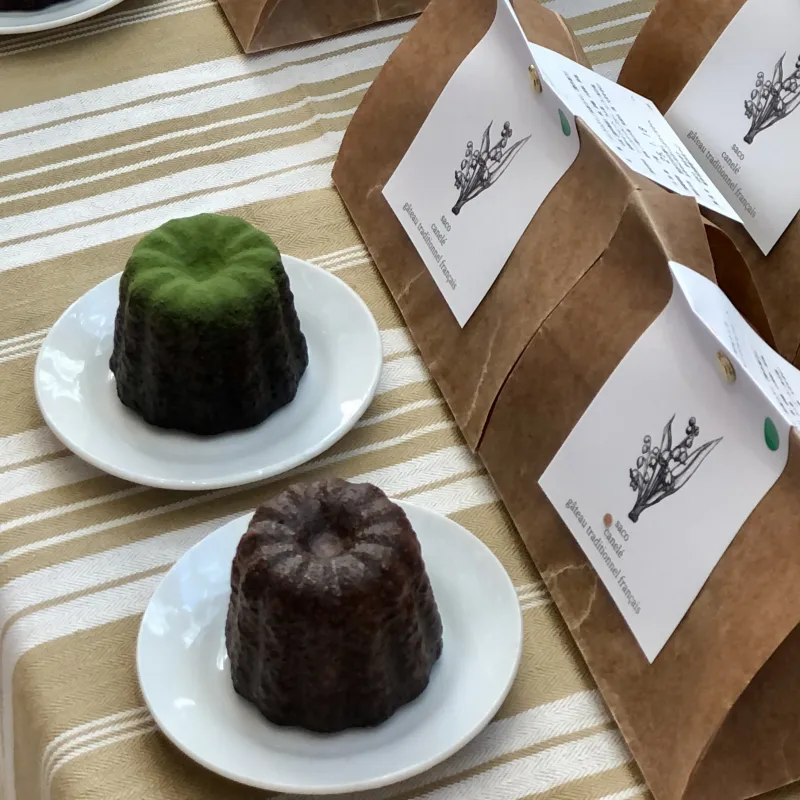 「バニラ・抹茶カヌレセット」バニラカヌレと宇治抹茶を使用した香り豊かで濃厚な味わいとコクのカヌレのセットです。