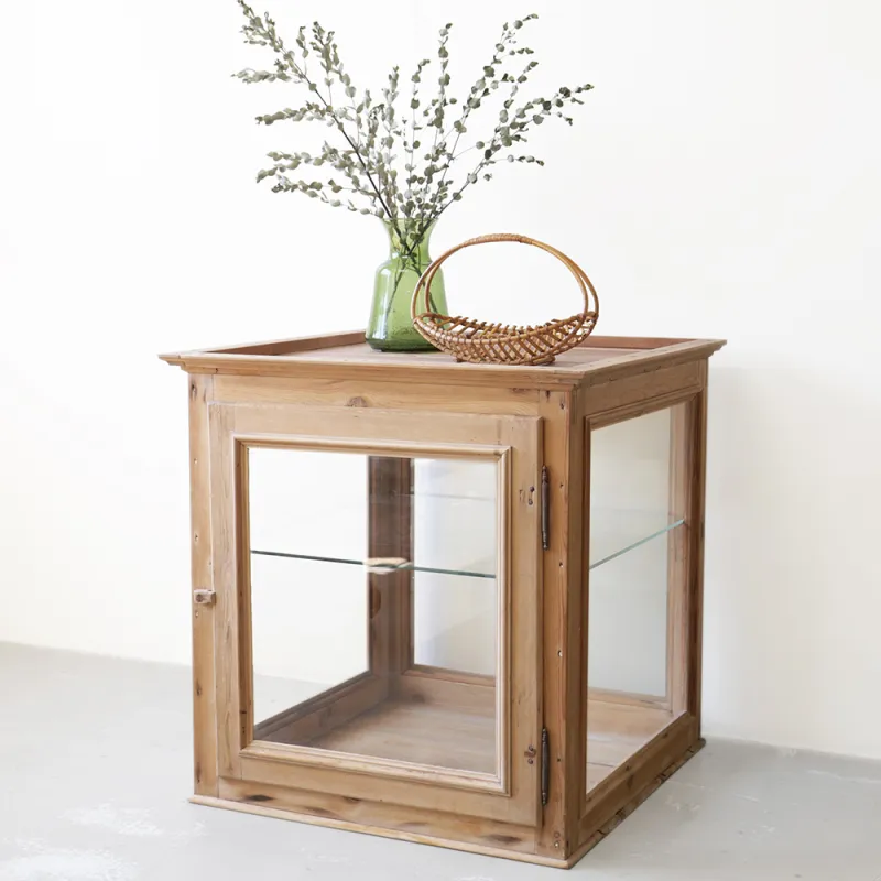 「デンマーク製のヴィンテージガラスキャビネット」四面ガラスで焼き菓子屋さんなどの店舗什器としてもおすすめです。