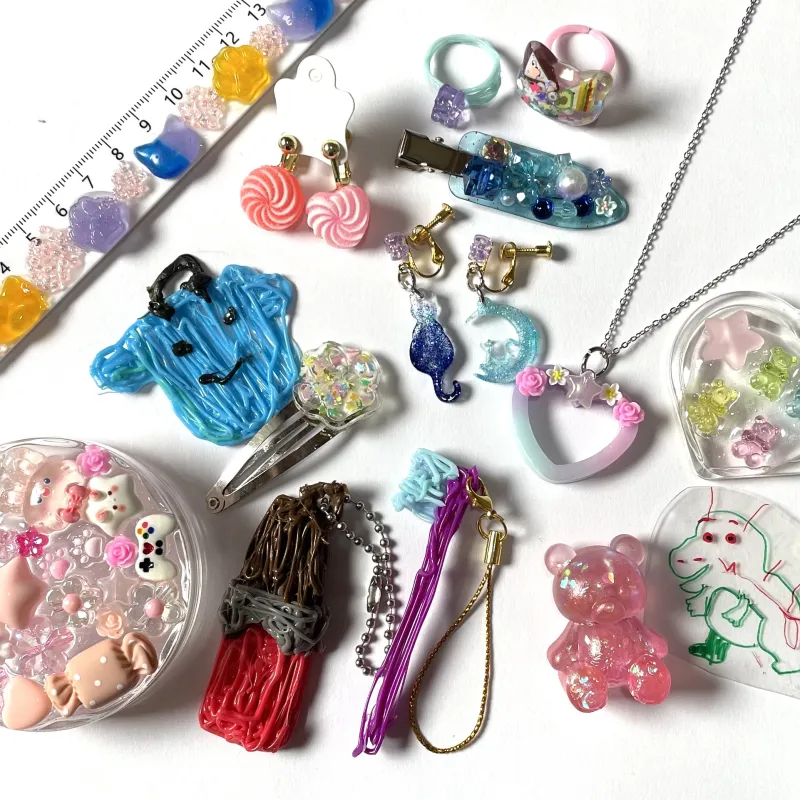 さなまりが「かわいい」をテーマに雑貨やアクセサリーを作りました！　ぜひ遊びに来てください！