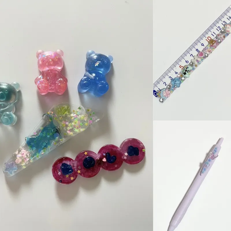 マグネットもレジンで作りました。定規やボールペンなどデコ文房具も販売します！