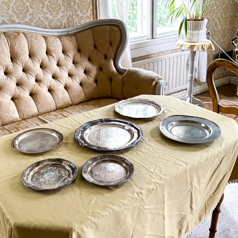 フィンランドのヴィンテージスチール系プレート