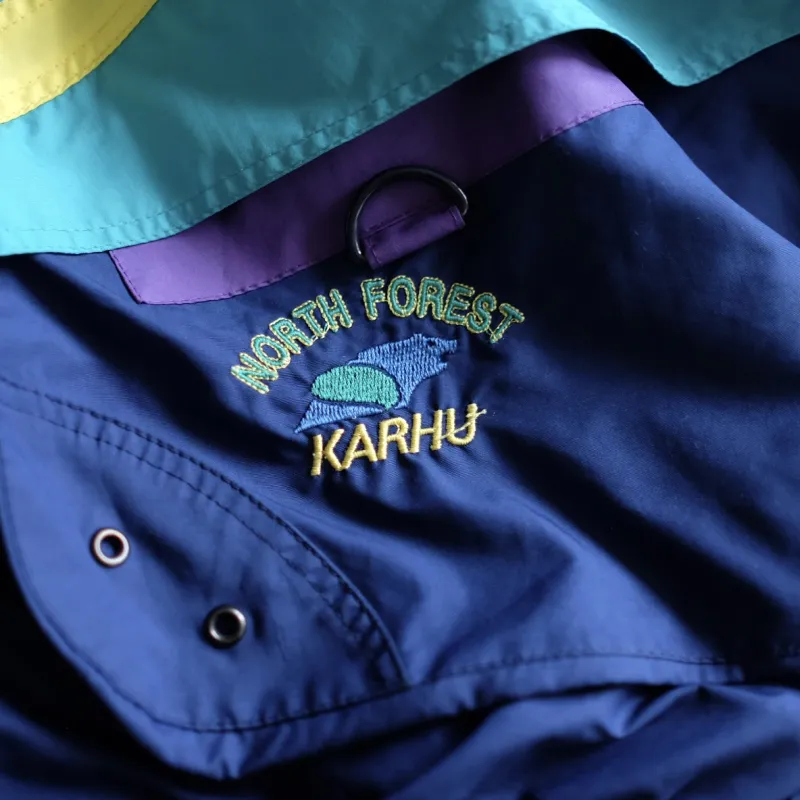 スニーカーでお馴染みの「カルフ」の希少なウェア類。配色やデザインが秀逸です。