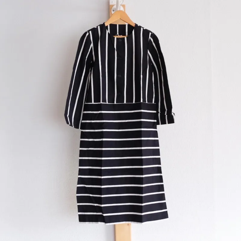 ヴィンテージ「マリメッコ」のワンピース。クールなイメージ。
