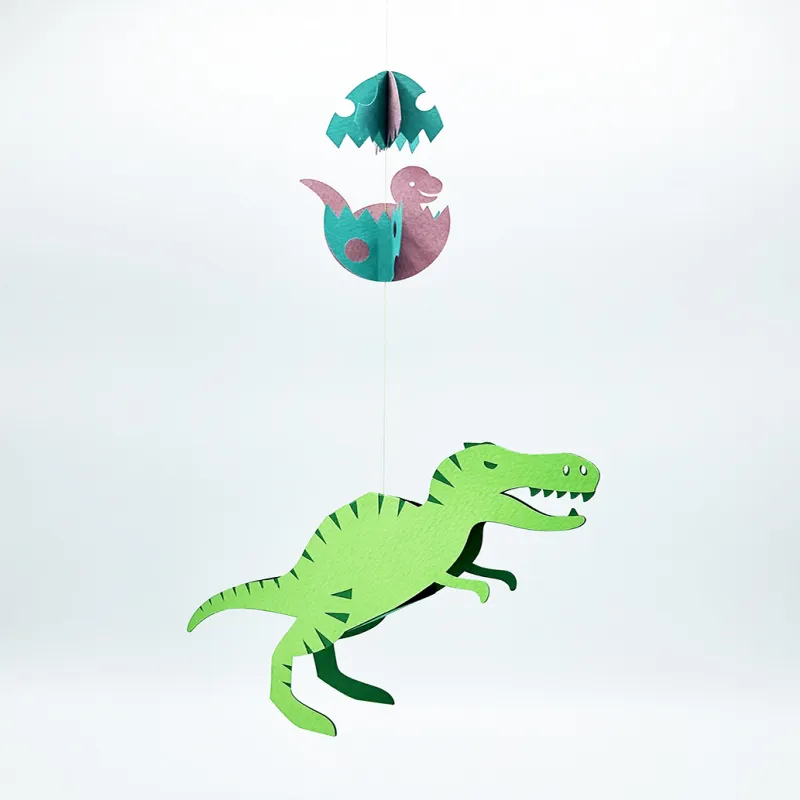 鉛筆型の六角柱を形どった真鍮の無垢材で作ったつけペン軸の２作目で、両側にペン先を掴む機構がついています。