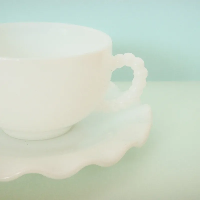 1940年～60年代の「ヘーゼルアトラス」のカップ＆ソーサー