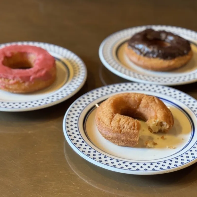 きび砂糖と発酵バターのオールドファッションドーナッツ！