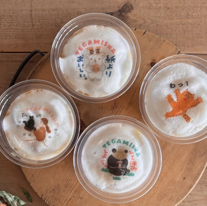 作家さんとコラボしたかわいいイラストの「ミルクドリンク」