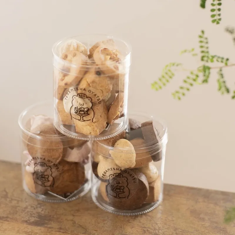 手紙舎おやつの人気商品！　メレンゲとクッキーのアソートです。東京蚤の市のお土産はこれで決まり！