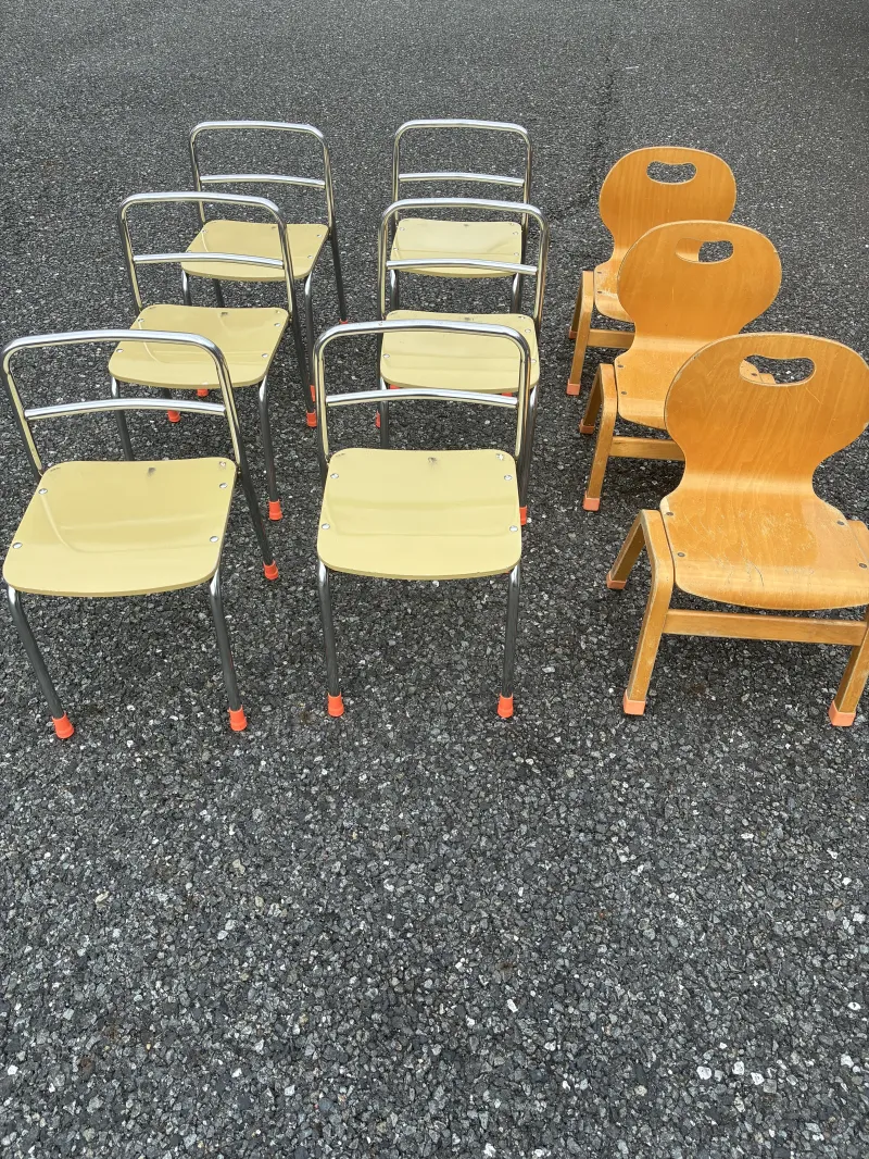 幼稚園の椅子いっぱい並べます！
