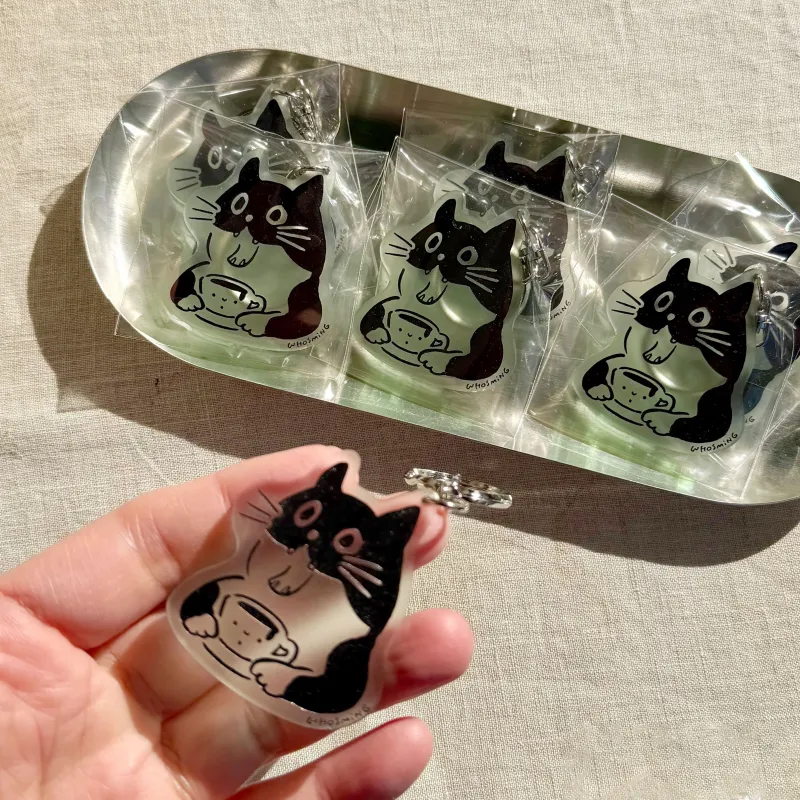 真ん中を切り取れる2wayメモ。切り取ったあとフレームにしたり、真ん中の部分をメモ用紙にしたり、使い方は色々あります.