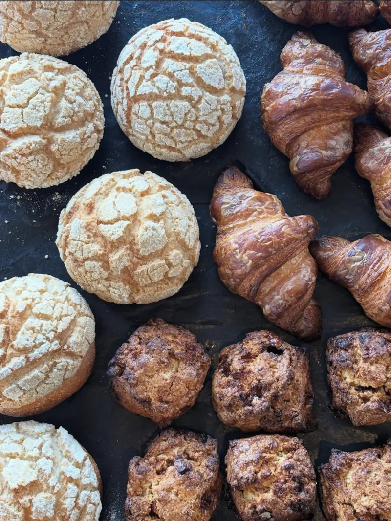 メロンパン・クロワッサン・スコーン(ガッシリ、ザクザク、バリバリ的な食感のパンたち)