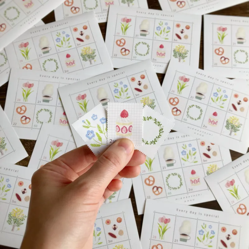 「切手風シール」ピリピリと切り取るのが楽しいシール。手帳やお手紙の封にどうぞ。