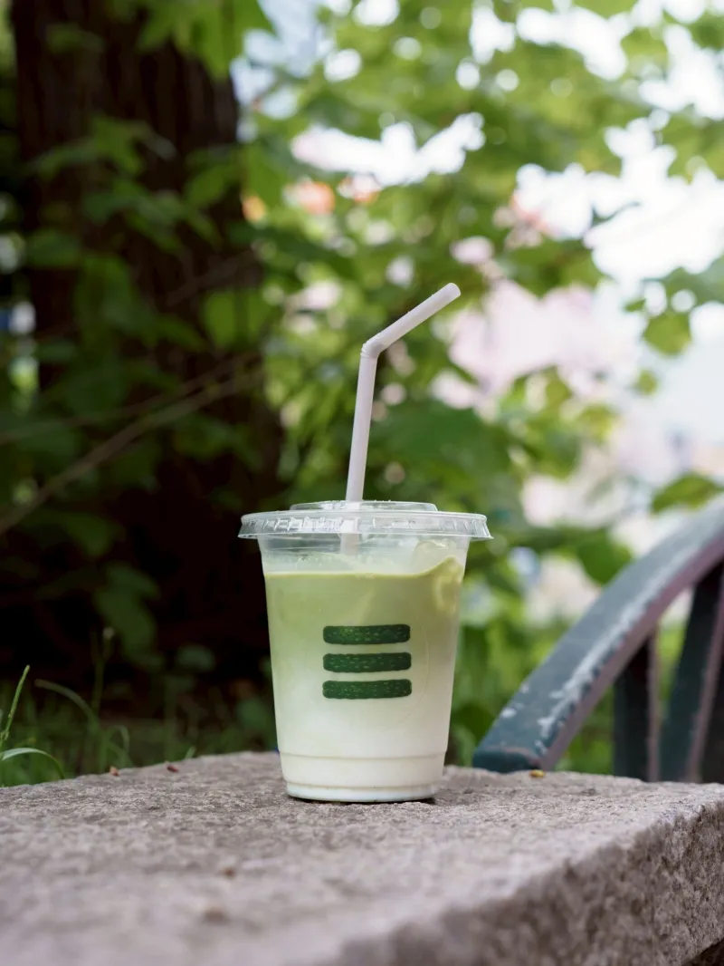 「八女抹茶ラテ」お茶屋がつくる本格茶ラテ。甘すぎず、抹茶の味をしっかり感じれるラテ。