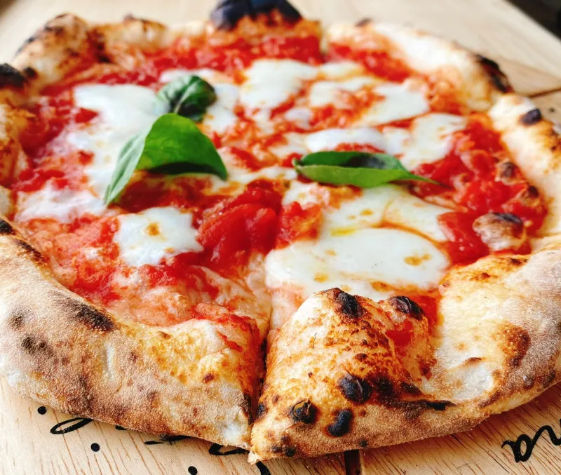 薪焼きピッツァ　パッシオーネ