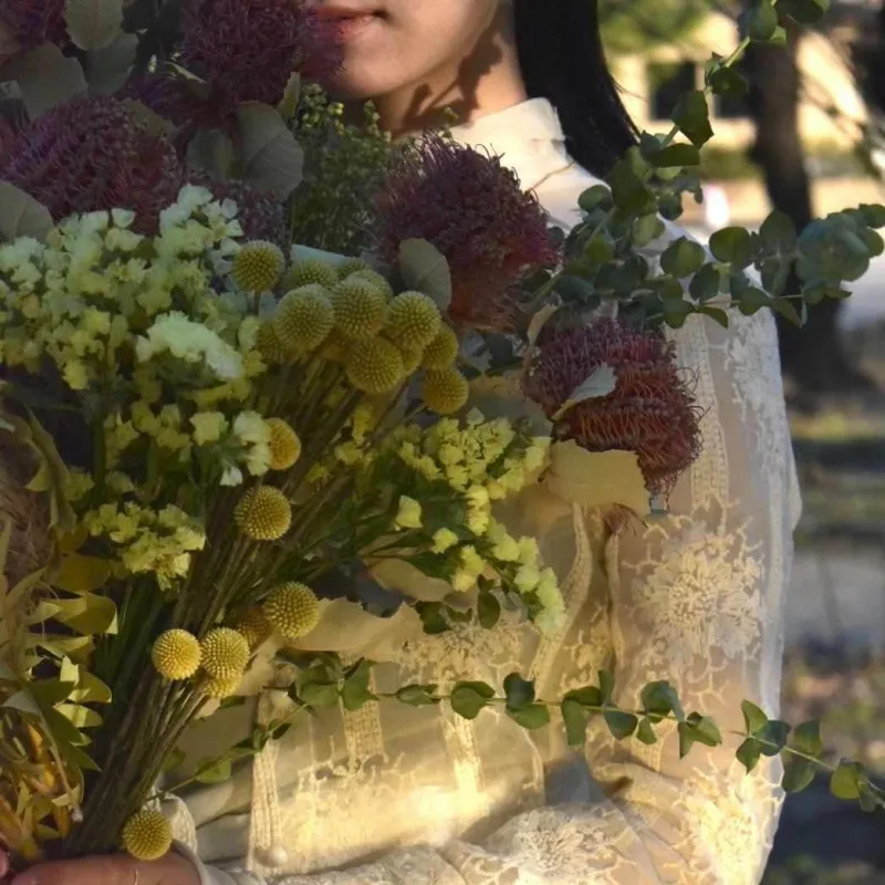 「オーダーメイドアレンジメント」お好きなお花をその場、その時、その花器に合わせて15分で束ねます。
