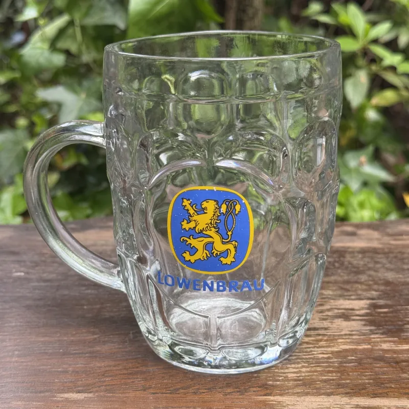 「ヴィンテージビアジョッキ」イギリスのパブで実際に使われていたビアジョッキです。ビールが美味しくなること間違いなしです。