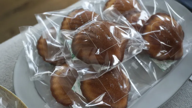 「焼き菓子」マドレーヌをはじめ、個包装のお菓子を沢山ご用意します。
