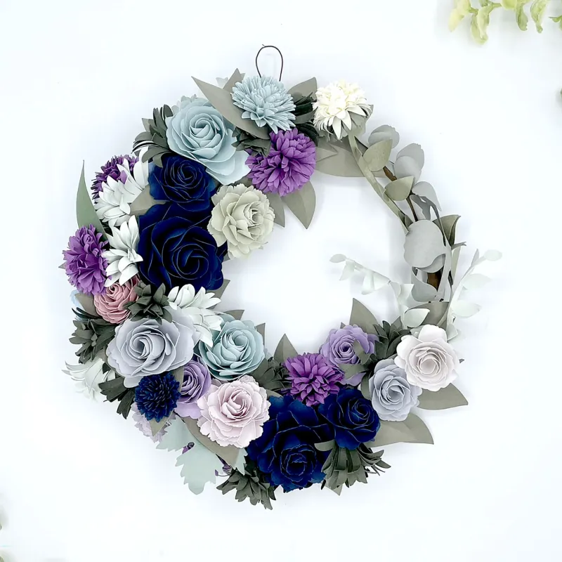 ペーパーフラワーリース丁寧に心をこめてすべてのお花を手作りしています。